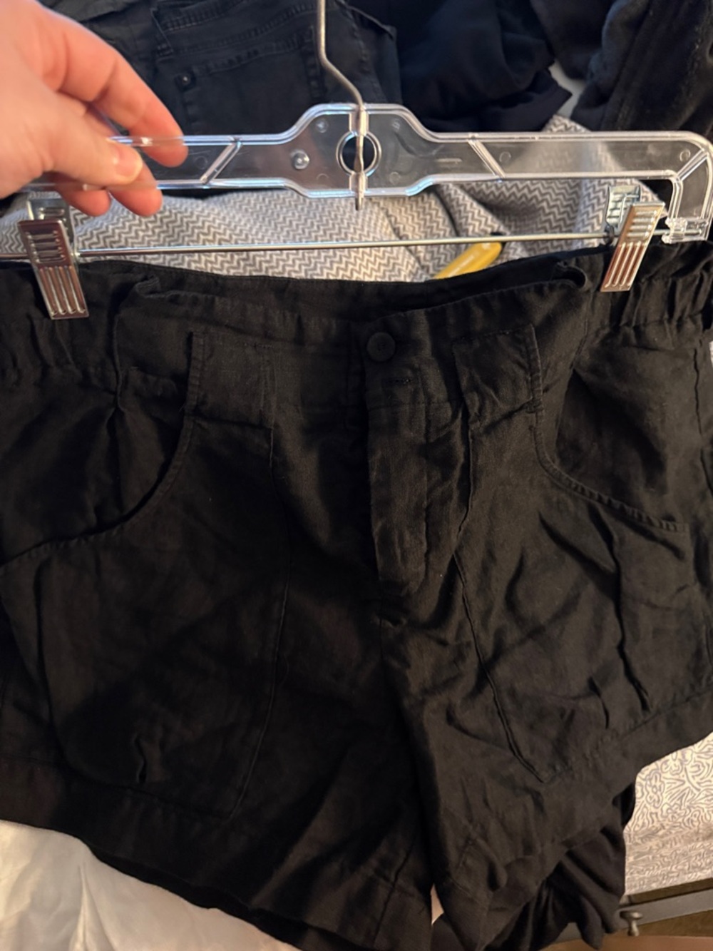 Women's Black Casual Linen-Blend Shorts